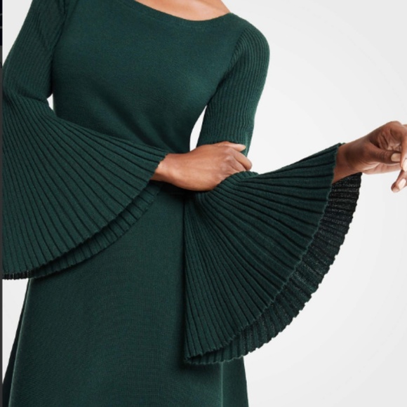 NWT Ann Taylor Green Flare Sleeve Sweater Dress - Picture 3 of 3